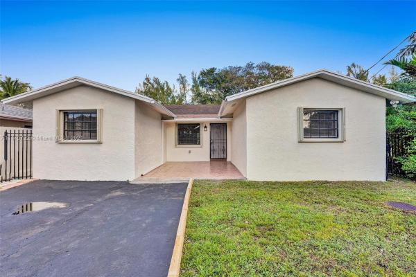 Fulford By The Sea, 2315 NE 174th Ter, North Miami Beach, Florida 33160, image 2