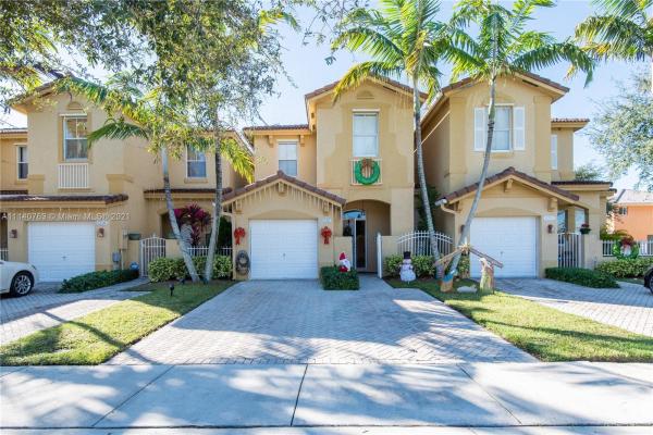 6226 SW 165th Pl, Unincorporated Dade County, Florida 33193, image 2