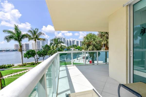 Hidden Bay, 3370 NE 190th St #213, Aventura, Florida 33180, image 2