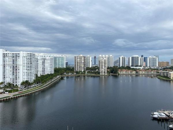 Commodore Plaza Tower, 2750 NE 183rd St #1610, Aventura, Florida 33160, image 2