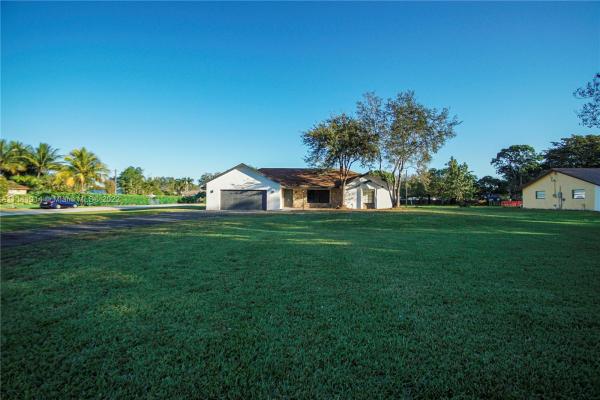 Davie Oaks, 13411 SW 16th Ct, Davie, Florida 33325, image 2
