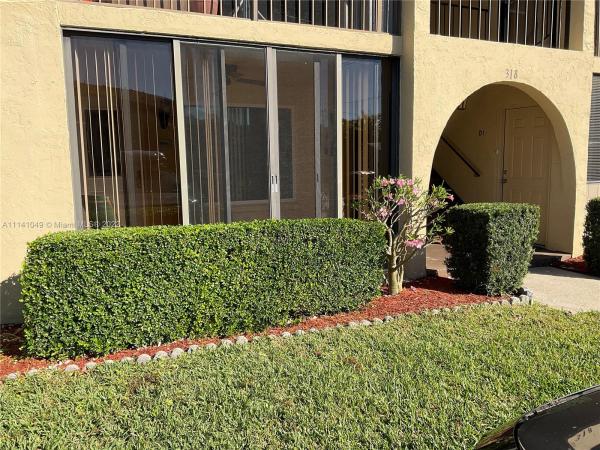 Pine Ridge 3, 318 Pine Ridge Cir #A-1, Greenacres, Florida 33463, image 2