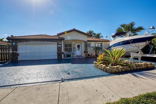 Mangus, 11274 SW 244th Ter, Princeton, Florida 33032, image 2