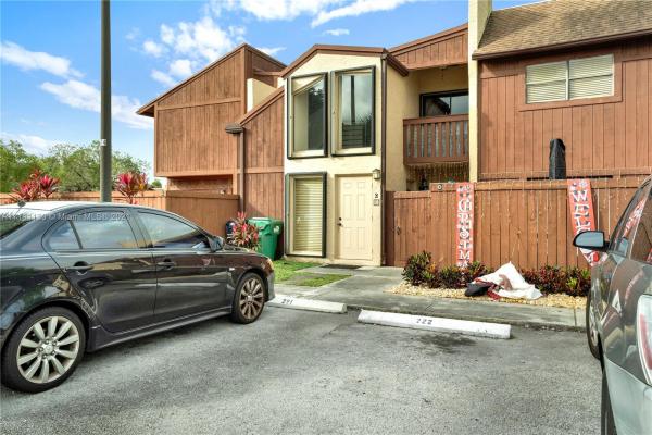 Snapper Village, 6323 SW 116th Pl #C, Kendall, Florida 33173, image 2