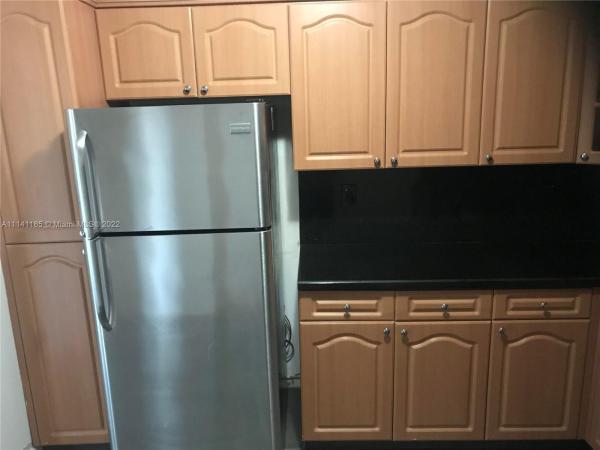 Waterside Towers, 2450 NE 135th St #1012, North Miami, Florida 33181, image 1