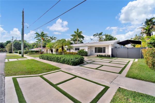 Beverly Gardens, 8240 SW 63rd Pl, Glenvar Heights, Florida 33143, image 2
