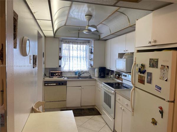 Rexford At Century Village, 4051 Rexford C, Boca Raton, Florida 33434, image 2