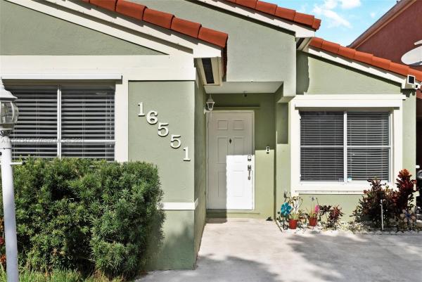 Tesoro At Forest Lakes, 16551 SW 97th St 0, The Hammocks, Florida 33196, image 2