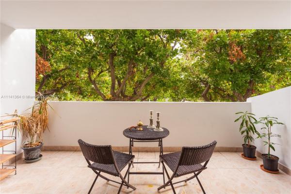 Commodore Club West, 155 Ocean Lane Dr #203, Key Biscayne, Florida 33149, image 1