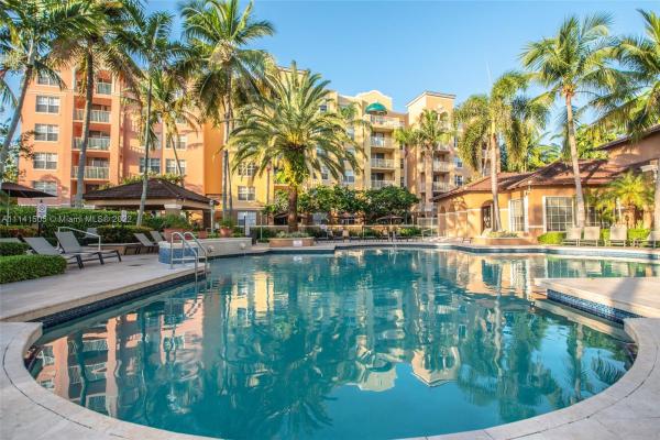 The Yacht Club At Aventura, 19801 E Country Club Dr #4106, Aventura, Florida 33180, image 2
