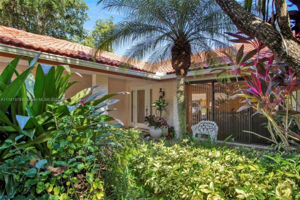 Deer Creek Golf Estates, 2299 Deer Creek Trl, Deerfield Beach, Florida 33442, image 2