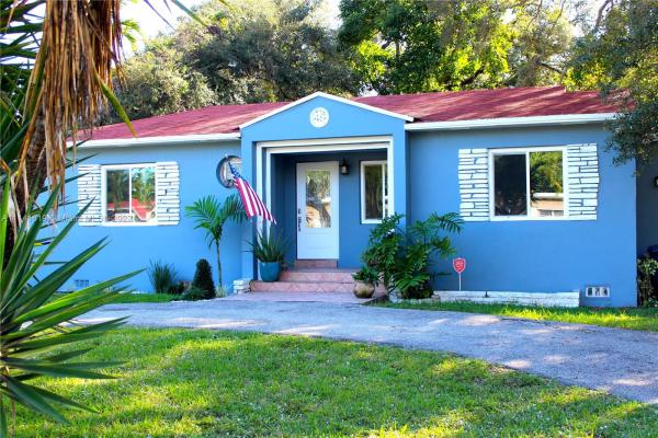 Pleasant Village, 710 NE 164th Ter, Golden Glades, Florida 33162, image 1