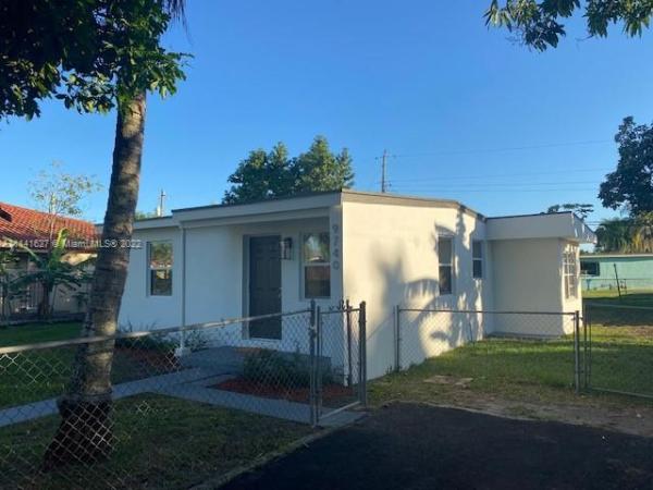 Tropical Estates, 9740 SW 44th St, Olympia Heights, Florida 33165, image 2