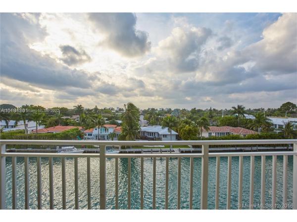 St Regis, 9500 W Bay Harbor Dr #5D, Bay Harbor Islands, Florida 33154, image 1