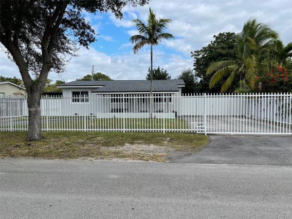 Venetian Development, 4375 NW 170th St, Miami Gardens, Florida 33055, image 2