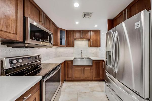 Westchester Point, 995 SW 84th Ave #312, Westchester, Florida 33144, image 2