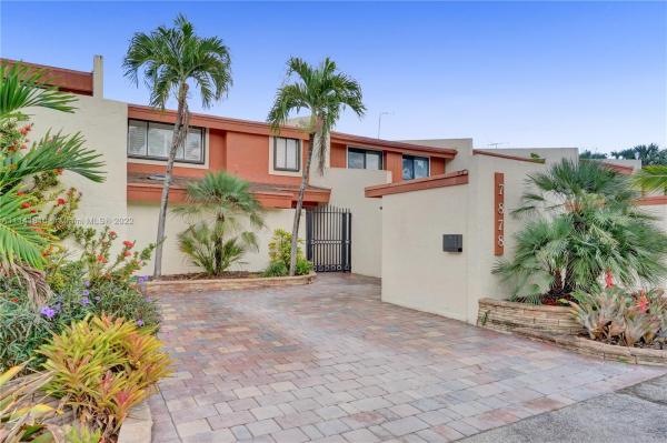 Sunset Kendall Villas, 7878 SW 106th Cir 0, Kendall, Florida 33173, image 2