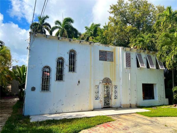 La Gorce Golf, 5838 Alton Rd, Miami Beach, Florida 33140, image 2