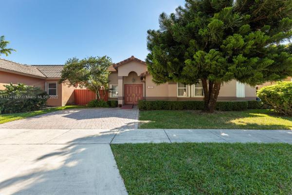 13956 SW 8th Ter, Unincorporated Dade County, Florida 33184, image 2