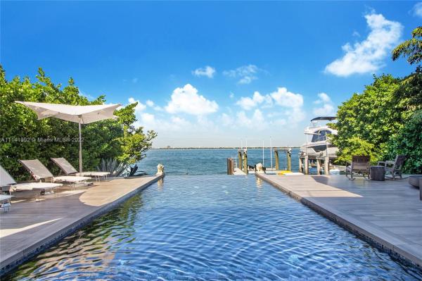 San Marco, 1379 N Venetian Way, Miami, Florida 33139, image 2