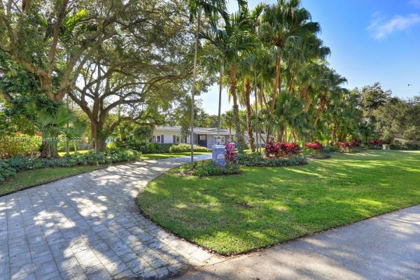 Pine Bay Estates, 5890 SW 117th St, Coral Gables, Florida 33156, image 1