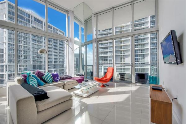 Icon Brickell Tower 2, 495 Brickell Ave #4110, Miami, Florida 33131, image 2
