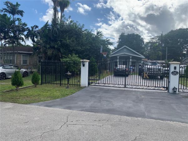 Hollywood Park, 2218 Harding St, Hollywood, Florida 33020, image 2