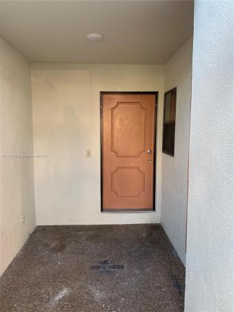 Courts Of Inverrary, 6481 Racquet Club Dr #21, Lauderhill, Florida 33319, image 1