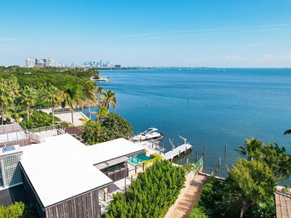 Bay Homes, 3500 N Bay Homes Dr, Miami, Florida 33133, image 1