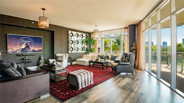 Gorlin At Aqua, 6101 Aqua Ave #302, Miami Beach, Florida 33141, image 2