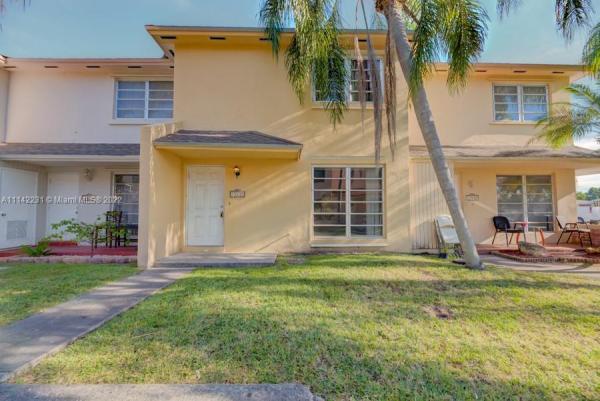 19432 SW 103rd Ct #B, Cutler Bay, Florida 33157, image 2