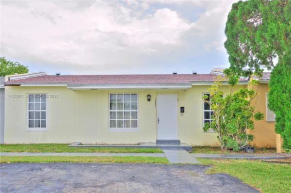Richmond Townhouse, 15021 SW 113th Ct #15021, Richmond Heights, Florida 33176, image 1