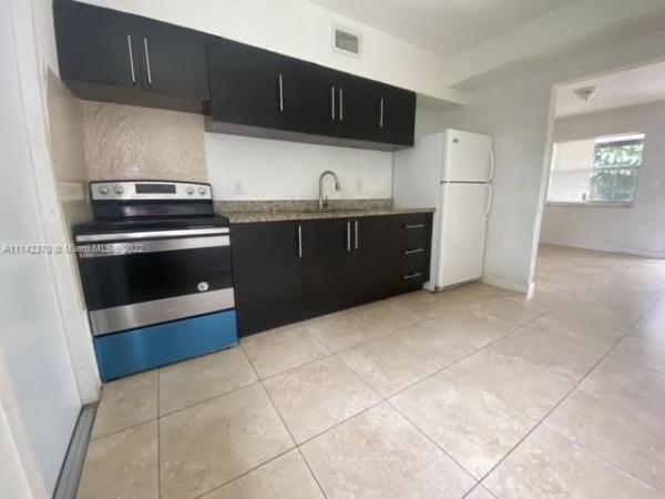 West Biscayne, 921 NW 101st St, Pinewood, Florida 33150, image 2