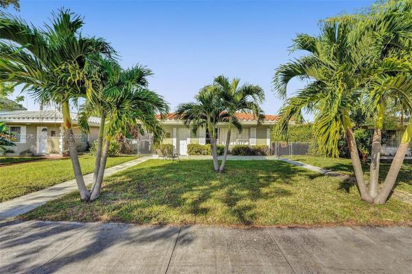 Fulford By The Sea, 1945 NE 171st St, North Miami Beach, Florida 33162, image 2