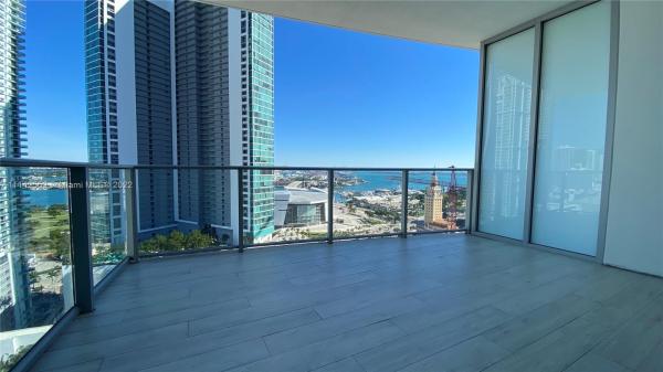 Paramount Miami Worldcenter, 851 NE 1 Ave #2207, Miami, Florida 33132, image 2