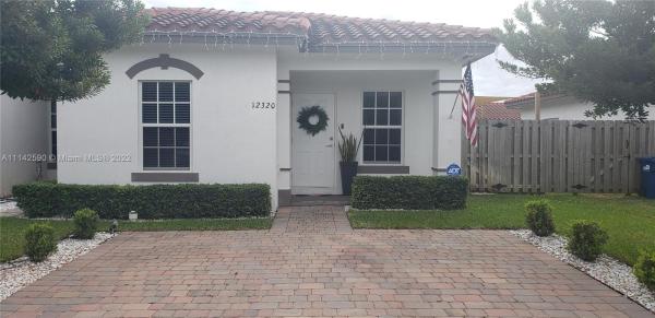 De Cayon, 12320 SW 214 Ter #, Goulds, Florida 33177, image 2