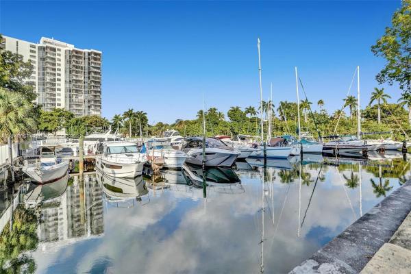 Ensenada, 3401 N Country Club Dr #101, Aventura, Florida 33180, image 2