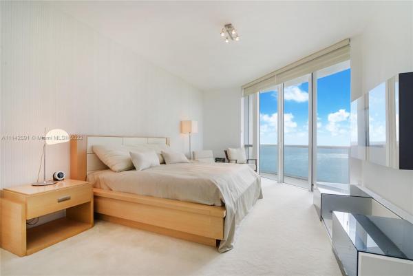 Tdr Tower 2, 15901 Collins Ave #2406, Sunny Isles Beach, Florida 33160, image 2