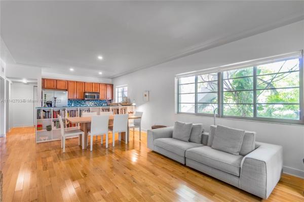 Villa Lucca South, 945 10th St #1, Miami Beach, Florida 33139, image 2