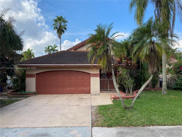 Starlight Cove, 675 NW 38th Ter, Deerfield Beach, Florida 33442, image 2