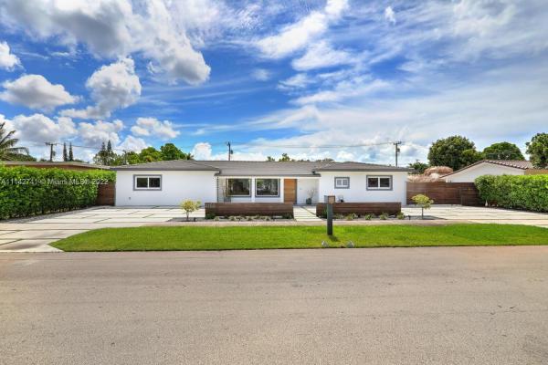 4155 SW 60th Pl, Unincorporated Dade County, Florida 33155, image 2