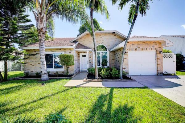 Country Park At Boca Raton, 23276 Cedar Hollow Way, Boca Raton, Florida 33433, image 2