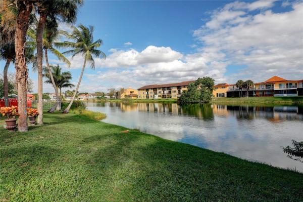 Sonoma Lake, 8261 SW 157th Ave #503, Kendall West, Florida 33193, image 2