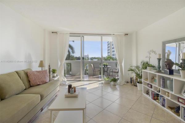 South Bay Club, 800 West Ave #526, Miami Beach, Florida 33139, image 2