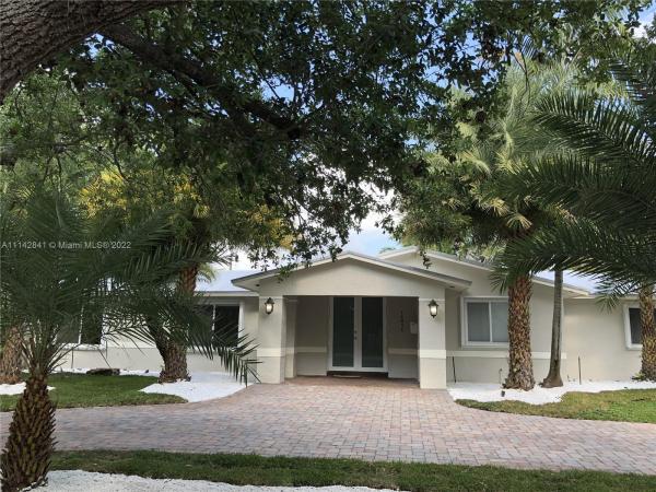 Country Club Grove, 14821 SW 87th Ave, Palmetto Bay, Florida 33176, image 1
