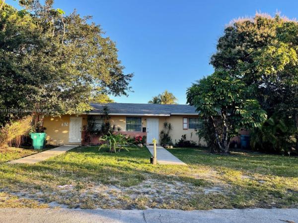 Wawrzyniak Acres North, 1001 NE 110th St, Biscayne Park, Florida 33161, image 1