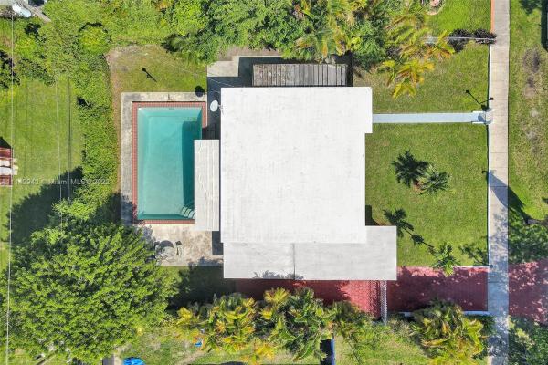 Camner Manor, 6341 SW 17th St, West Miami, Florida 33155, image 2