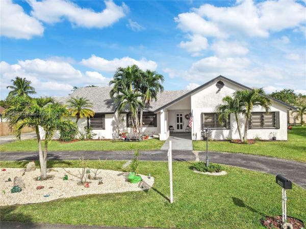 16041 SW 287th St, Unincorporated Dade County, Florida 33033, image 2