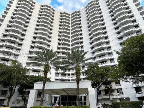 Parc Central Aventura East, Aventura, Florida 33180, image 2