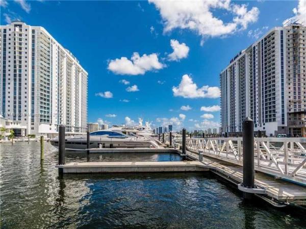 North Tower At Marina Palms, 17301 Biscayne Blvd #904, North Miami Beach, Florida 33160, image 2